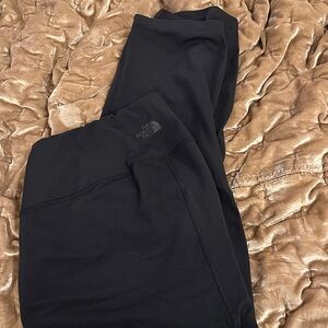 The North Face Jet Black Active Leggings